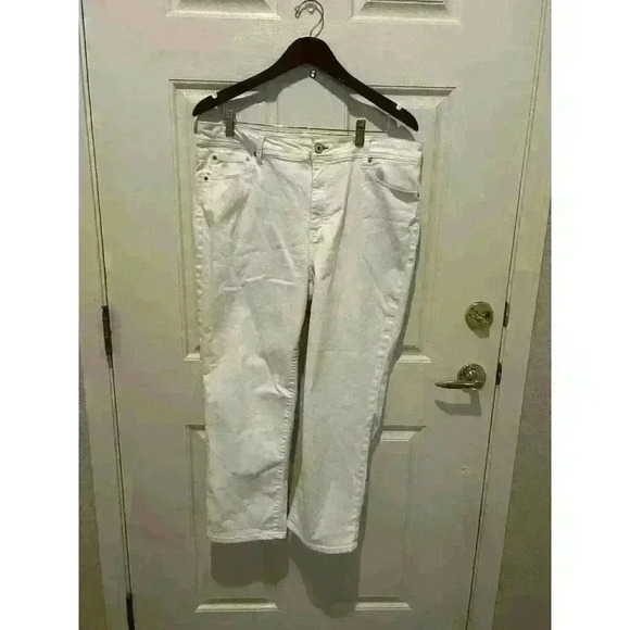 EV1 Jeans Maddy Straight Leg White Love Embroidered 360 Stretch Size 18 - Picture 1 of 4
